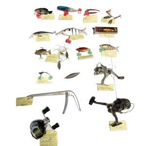 Bulk Vtg Fishing Reels and Lures quantum Lot Bundle good outdoors Freshwater etc